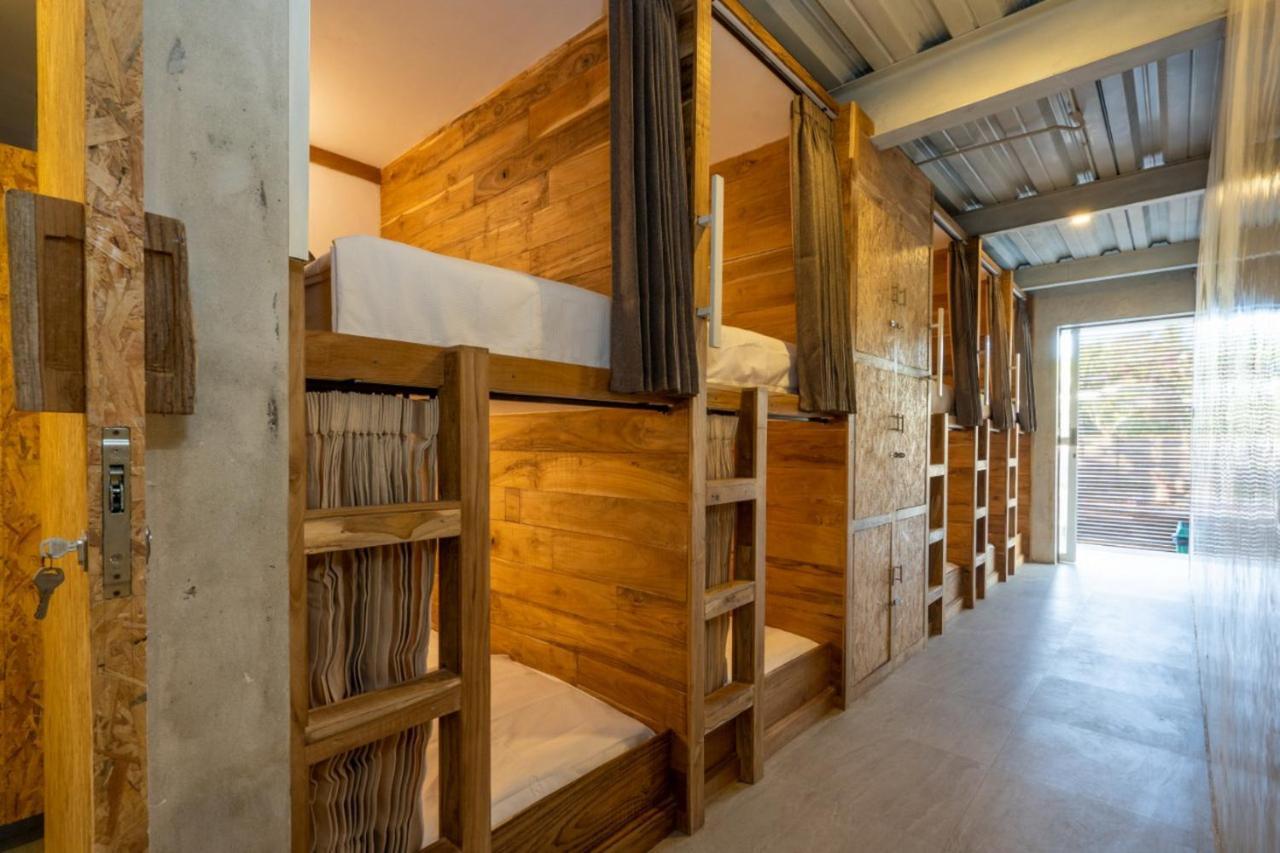 Good Cheer Hostel Нуса Лембонган Екстериор снимка