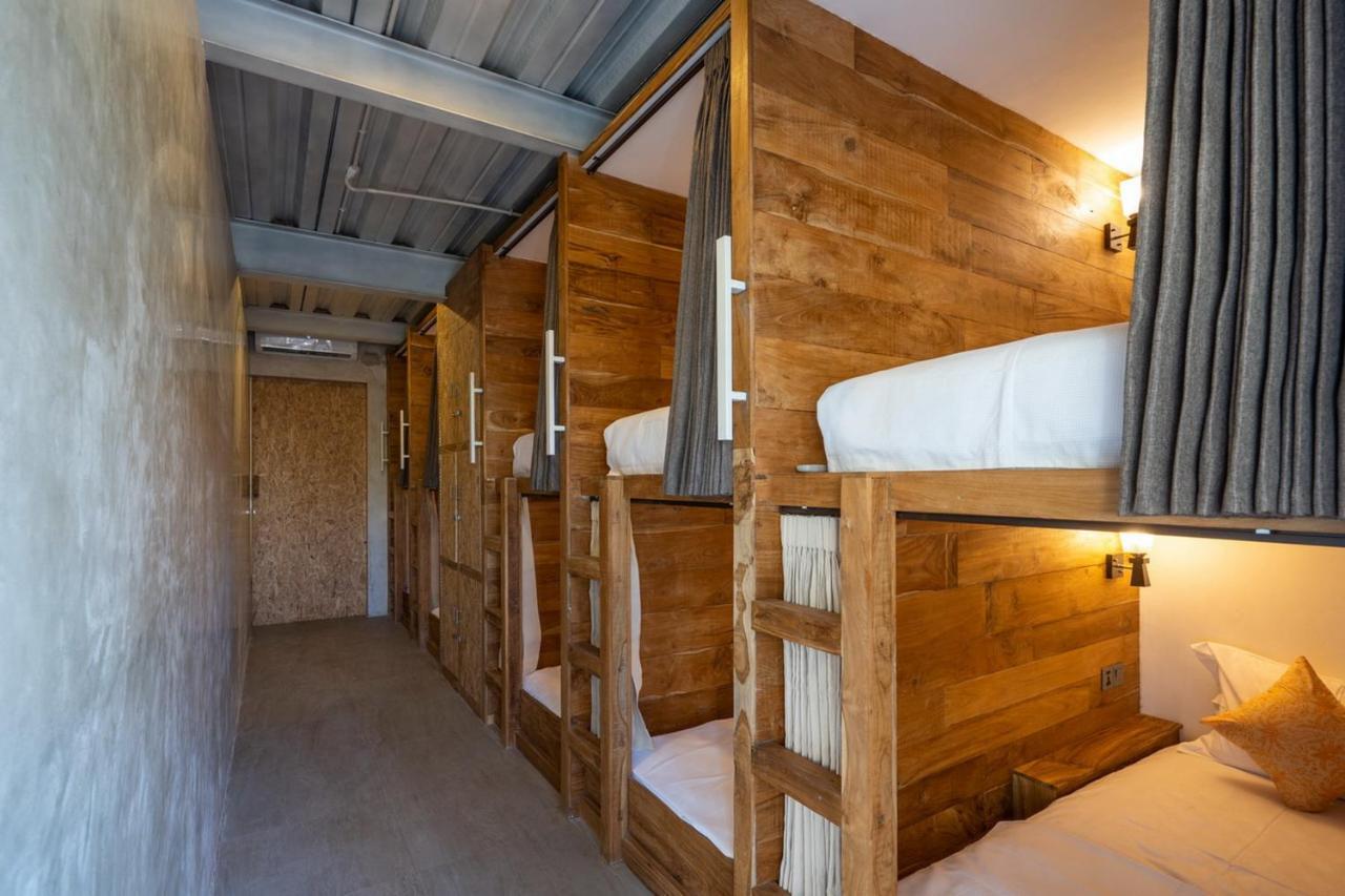 Good Cheer Hostel Нуса Лембонган Екстериор снимка
